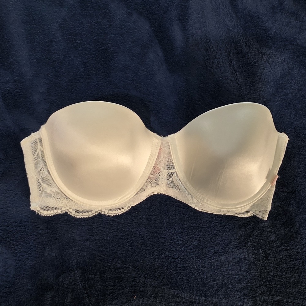 Juicy Couture Womens Strapless Push-Up Bra Size Size 38C Off White Ivory